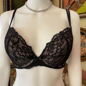 Chantelle Womens Black Lace Underwire Bra Size 32DDD
